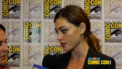 Phoebe_Tonkin_Talks_Hayley___Klaus_Relationship_and_The_Originals__2013_Comic-Con_189.jpg