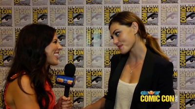 Phoebe_Tonkin_Talks_Hayley___Klaus_Relationship_and_The_Originals__2013_Comic-Con_275.jpg