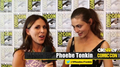 Phoebe_Tonkin__The_Originals__Teases_Hayley_s_Hybrid_Future_-_Comic-Con_2014_016.jpg