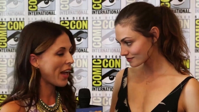 Phoebe_Tonkin__The_Originals__Teases_Hayley_s_Hybrid_Future_-_Comic-Con_2014_023.jpg