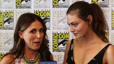 Phoebe_Tonkin__The_Originals__Teases_Hayley_s_Hybrid_Future_-_Comic-Con_2014_025.jpg