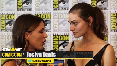 Phoebe_Tonkin__The_Originals__Teases_Hayley_s_Hybrid_Future_-_Comic-Con_2014_043.jpg