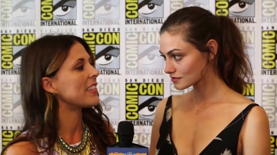 Phoebe_Tonkin__The_Originals__Teases_Hayley_s_Hybrid_Future_-_Comic-Con_2014_046.jpg