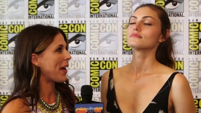 Phoebe_Tonkin__The_Originals__Teases_Hayley_s_Hybrid_Future_-_Comic-Con_2014_053.jpg