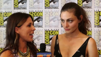 Phoebe_Tonkin__The_Originals__Teases_Hayley_s_Hybrid_Future_-_Comic-Con_2014_054.jpg