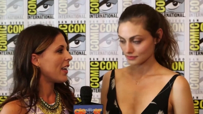 Phoebe_Tonkin__The_Originals__Teases_Hayley_s_Hybrid_Future_-_Comic-Con_2014_055.jpg