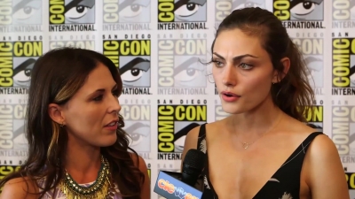 Phoebe_Tonkin__The_Originals__Teases_Hayley_s_Hybrid_Future_-_Comic-Con_2014_067.jpg