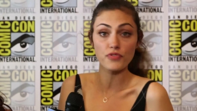 Phoebe_Tonkin__The_Originals__Teases_Hayley_s_Hybrid_Future_-_Comic-Con_2014_089.jpg