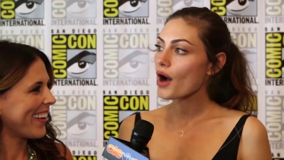 Phoebe_Tonkin__The_Originals__Teases_Hayley_s_Hybrid_Future_-_Comic-Con_2014_104.jpg