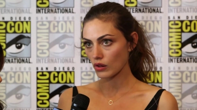Phoebe_Tonkin__The_Originals__Teases_Hayley_s_Hybrid_Future_-_Comic-Con_2014_117.jpg