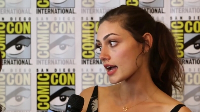 Phoebe_Tonkin__The_Originals__Teases_Hayley_s_Hybrid_Future_-_Comic-Con_2014_121.jpg