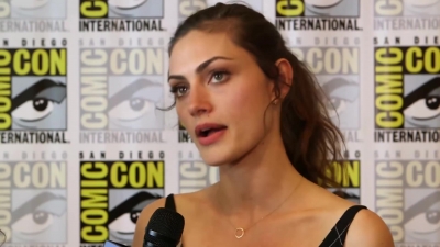 Phoebe_Tonkin__The_Originals__Teases_Hayley_s_Hybrid_Future_-_Comic-Con_2014_127.jpg
