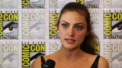 Phoebe_Tonkin__The_Originals__Teases_Hayley_s_Hybrid_Future_-_Comic-Con_2014_143.jpg