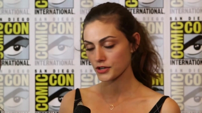 Phoebe_Tonkin__The_Originals__Teases_Hayley_s_Hybrid_Future_-_Comic-Con_2014_163.jpg