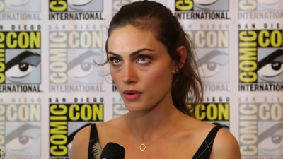Phoebe_Tonkin__The_Originals__Teases_Hayley_s_Hybrid_Future_-_Comic-Con_2014_166.jpg