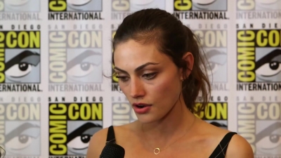 Phoebe_Tonkin__The_Originals__Teases_Hayley_s_Hybrid_Future_-_Comic-Con_2014_171.jpg