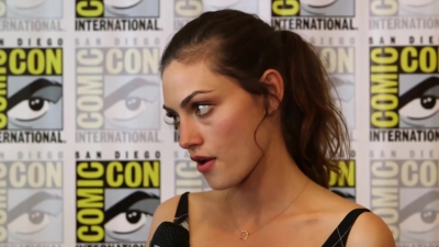 Phoebe_Tonkin__The_Originals__Teases_Hayley_s_Hybrid_Future_-_Comic-Con_2014_173.jpg