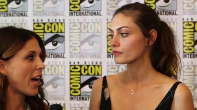 Phoebe_Tonkin__The_Originals__Teases_Hayley_s_Hybrid_Future_-_Comic-Con_2014_180.jpg