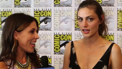 Phoebe_Tonkin__The_Originals__Teases_Hayley_s_Hybrid_Future_-_Comic-Con_2014_184.jpg
