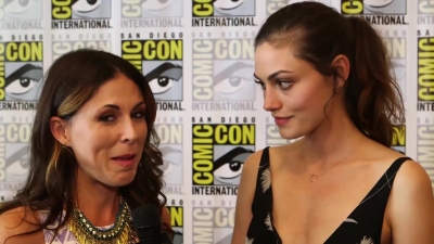 Phoebe_Tonkin__The_Originals__Teases_Hayley_s_Hybrid_Future_-_Comic-Con_2014_187.jpg
