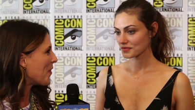 Phoebe_Tonkin__The_Originals__Teases_Hayley_s_Hybrid_Future_-_Comic-Con_2014_196.jpg