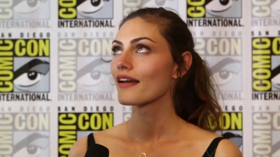 Phoebe_Tonkin__The_Originals__Teases_Hayley_s_Hybrid_Future_-_Comic-Con_2014_204.jpg