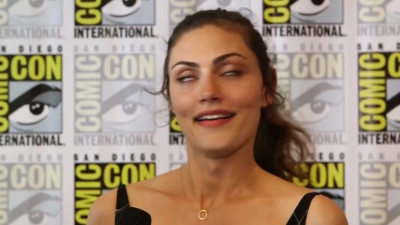 Phoebe_Tonkin__The_Originals__Teases_Hayley_s_Hybrid_Future_-_Comic-Con_2014_205.jpg