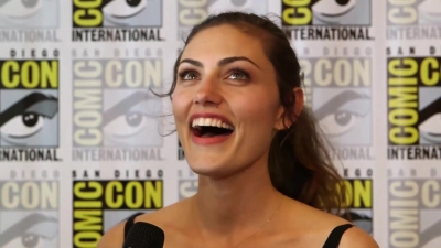 Phoebe_Tonkin__The_Originals__Teases_Hayley_s_Hybrid_Future_-_Comic-Con_2014_207.jpg