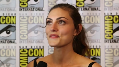 Phoebe_Tonkin__The_Originals__Teases_Hayley_s_Hybrid_Future_-_Comic-Con_2014_208.jpg