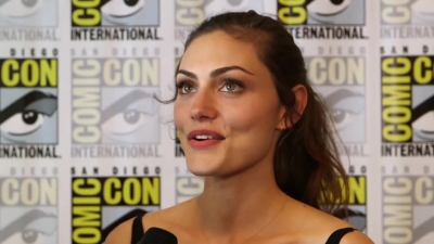 Phoebe_Tonkin__The_Originals__Teases_Hayley_s_Hybrid_Future_-_Comic-Con_2014_209.jpg