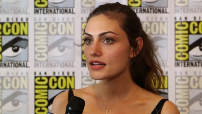 Phoebe_Tonkin__The_Originals__Teases_Hayley_s_Hybrid_Future_-_Comic-Con_2014_219.jpg
