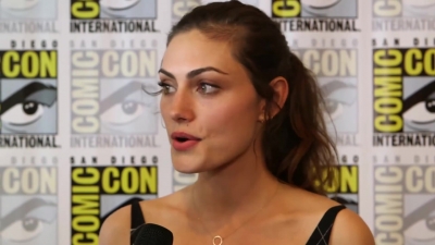 Phoebe_Tonkin__The_Originals__Teases_Hayley_s_Hybrid_Future_-_Comic-Con_2014_240.jpg