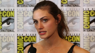Phoebe_Tonkin__The_Originals__Teases_Hayley_s_Hybrid_Future_-_Comic-Con_2014_244.jpg