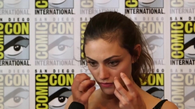 Phoebe_Tonkin__The_Originals__Teases_Hayley_s_Hybrid_Future_-_Comic-Con_2014_256.jpg