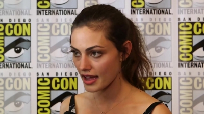 Phoebe_Tonkin__The_Originals__Teases_Hayley_s_Hybrid_Future_-_Comic-Con_2014_262.jpg