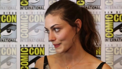 Phoebe_Tonkin__The_Originals__Teases_Hayley_s_Hybrid_Future_-_Comic-Con_2014_269.jpg