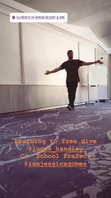 Phoebe_Tonkin_via_Instagram_Stories__28129_1.jpg