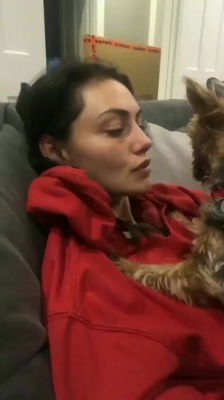 Phoebe_Tonkin_via_Instagram_Stories__28529_1.jpg