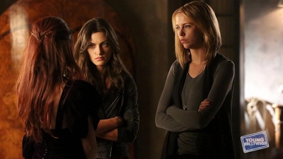 THE_ORIGINALS_Star_Phoebe_Tonkin_Plays__Werewolf_Or_Vampire_0191.jpg