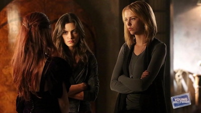 THE_ORIGINALS_Star_Phoebe_Tonkin_Plays__Werewolf_Or_Vampire_0192.jpg