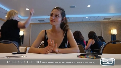 The_Originals__Interview_mit_Phoebe_Tonkin_28Hayley29_auf_der_Comic-Con_2014_079.jpg
