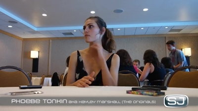 The_Originals__Interview_mit_Phoebe_Tonkin_28Hayley29_auf_der_Comic-Con_2014_129.jpg