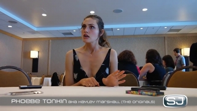 The_Originals__Interview_mit_Phoebe_Tonkin_28Hayley29_auf_der_Comic-Con_2014_139.jpg