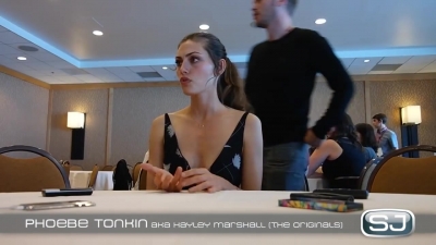 The_Originals__Interview_mit_Phoebe_Tonkin_28Hayley29_auf_der_Comic-Con_2014_143.jpg