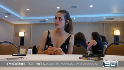 The_Originals__Interview_mit_Phoebe_Tonkin_28Hayley29_auf_der_Comic-Con_2014_147.jpg