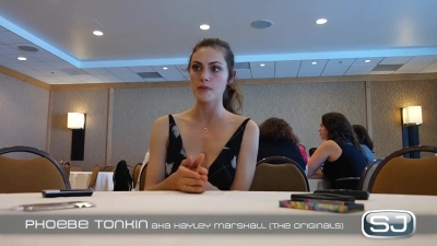 The_Originals__Interview_mit_Phoebe_Tonkin_28Hayley29_auf_der_Comic-Con_2014_152.jpg