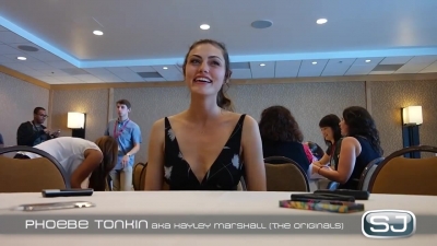 The_Originals__Interview_mit_Phoebe_Tonkin_28Hayley29_auf_der_Comic-Con_2014_300.jpg