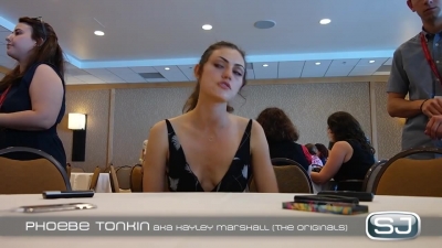 The_Originals__Interview_mit_Phoebe_Tonkin_28Hayley29_auf_der_Comic-Con_2014_339.jpg