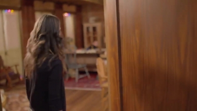 The_Originals__Phoebe_Tonkin_s_On_Set_Tour___Entertainment_Weekly_0335.jpg