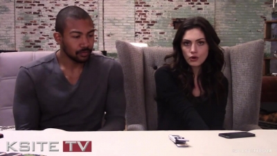 The_Originals_on_Set__Charles_Michael_Davis___Phoebe_Tonkin_0054.jpg